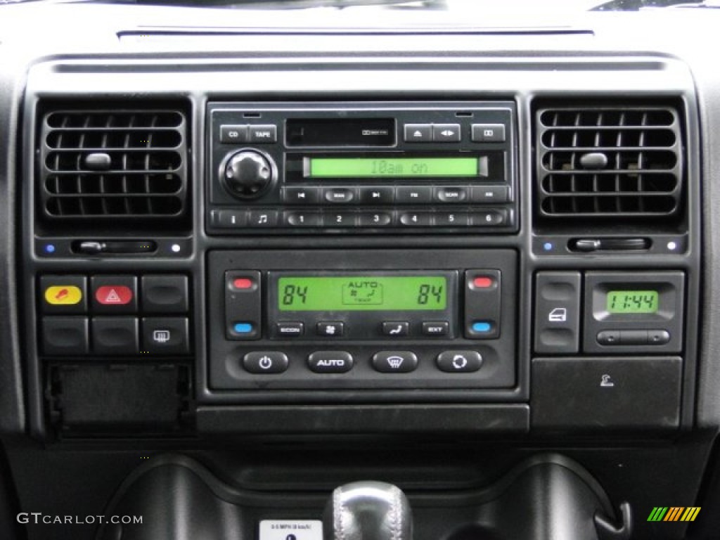 2004 Discovery SE - Bonatti Grey / Black photo #17