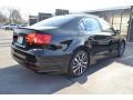 Black - Jetta SE Sedan Photo No. 2