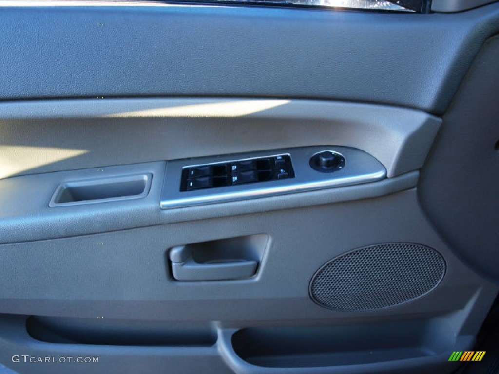 2006 Grand Cherokee Laredo 4x4 - Dark Khaki Pearl / Medium Slate Gray photo #14