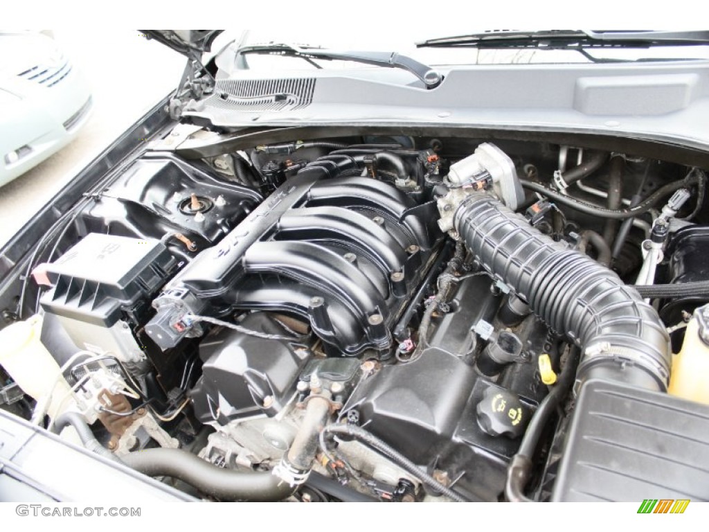2007 Dodge Magnum SE Engine Photos