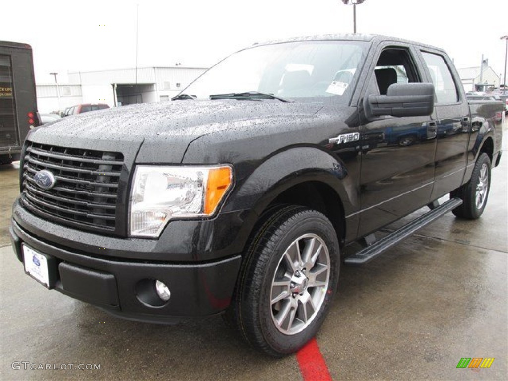 Tuxedo Black Ford F150