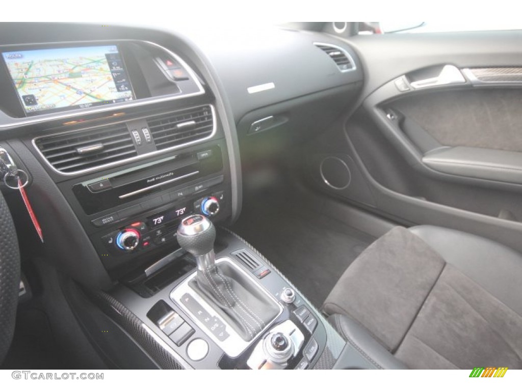 2013 Audi RS 5 4.2 FSI quattro Coupe Black Fine Nappa Leather/Black Alcantara Inserts Dashboard Photo #89257591