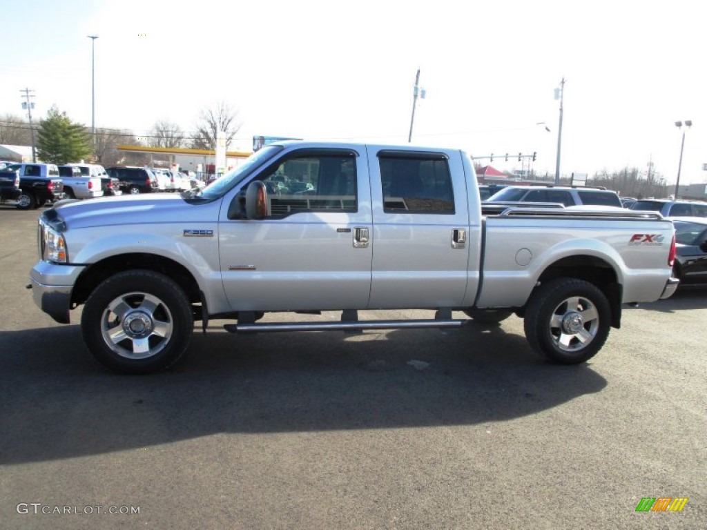 2005 F350 Super Duty Lariat Crew Cab 4x4 - Silver Metallic / Medium Flint photo #4