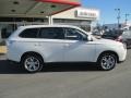 2014 Diamond White Pearl Mitsubishi Outlander SE S-AWC  photo #8