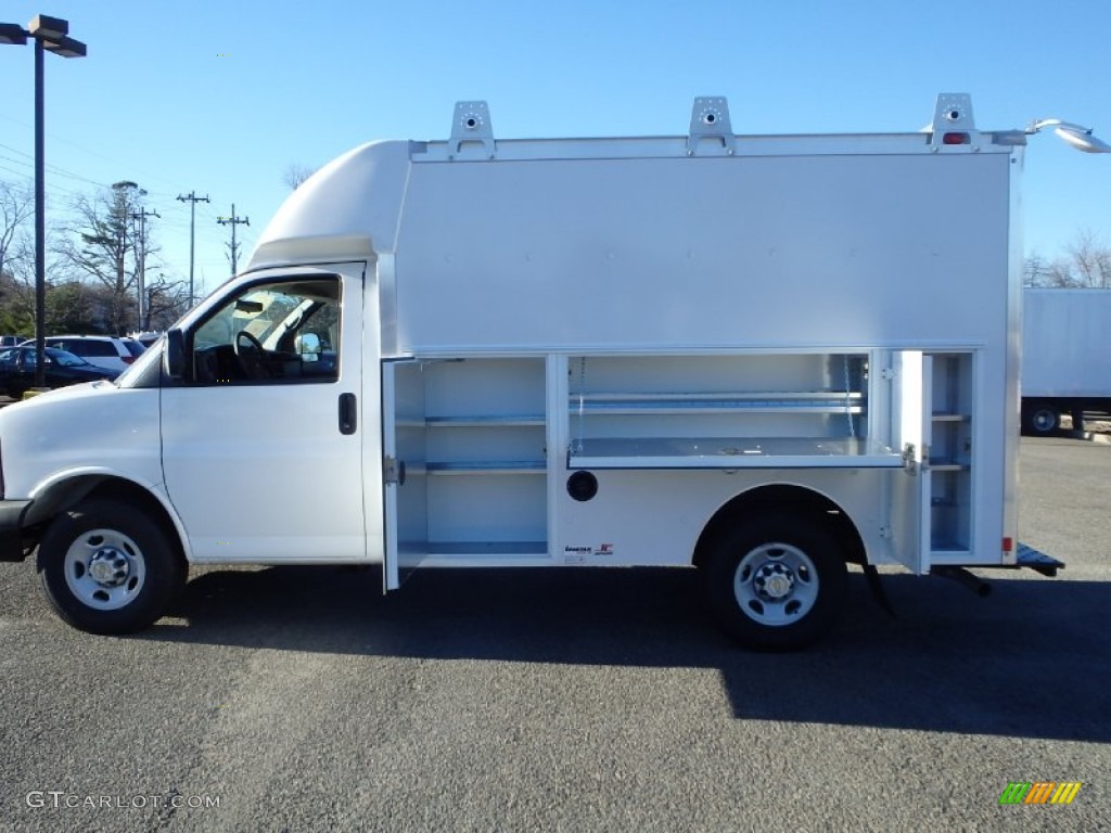 2014 Express Cutaway 3500 Utility Van - Summit White / Medium Pewter photo #10