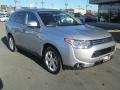 2014 Cool Silver Metallic Mitsubishi Outlander SE  photo #1