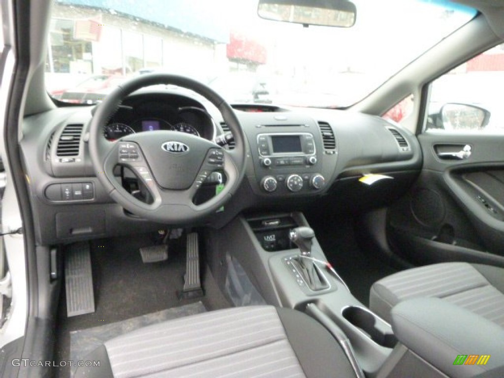Black Interior 2014 Kia Forte EX Photo #89280156