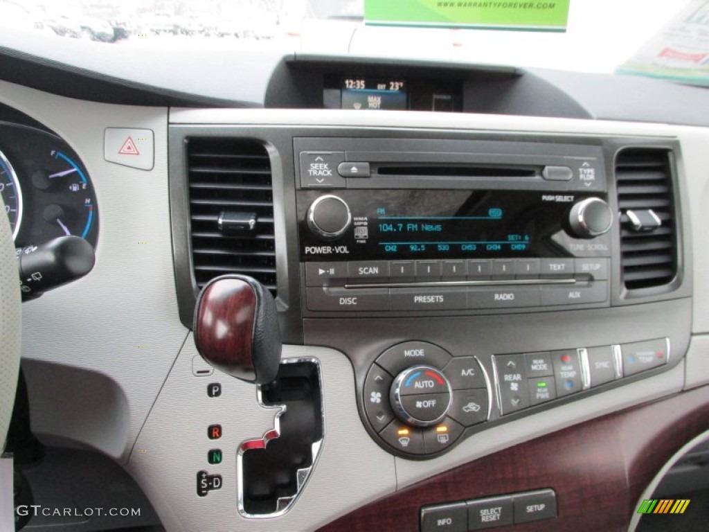 2011 Sienna XLE - Silver Sky Metallic / Light Gray photo #18