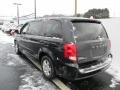 Brilliant Black Crystal Pearl - Grand Caravan Crew Photo No. 4