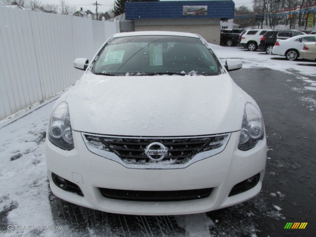 2010 Altima 2.5 S Coupe - Winter Frost White / Charcoal photo #8