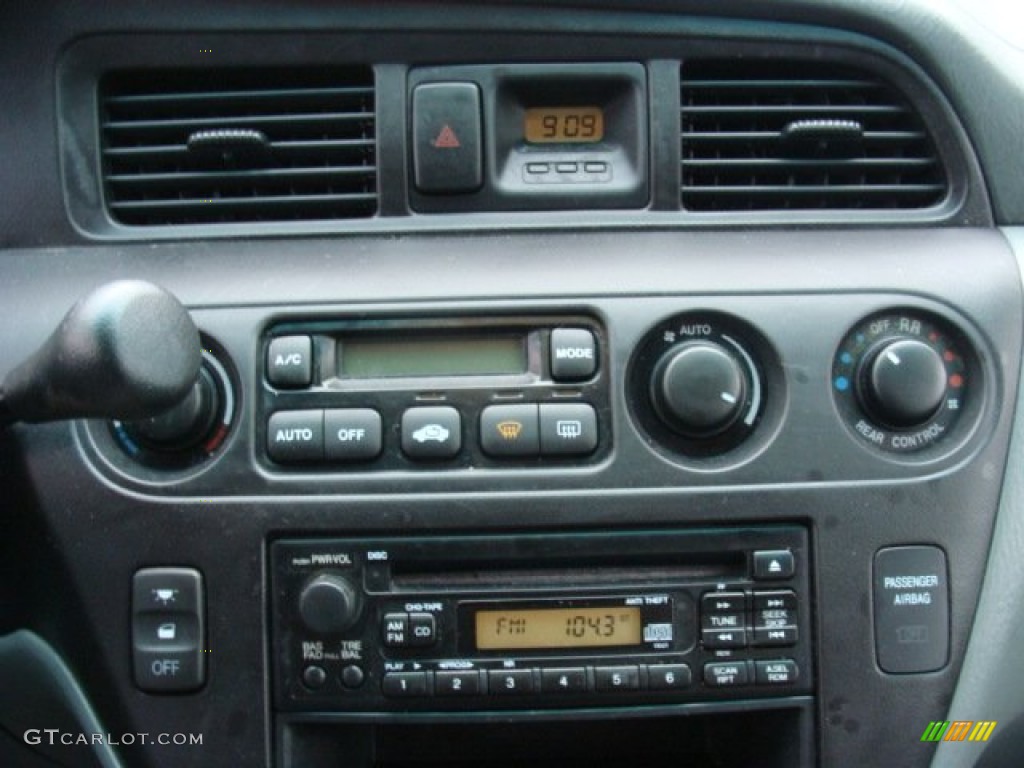 2004 Honda Odyssey EX Controls Photos