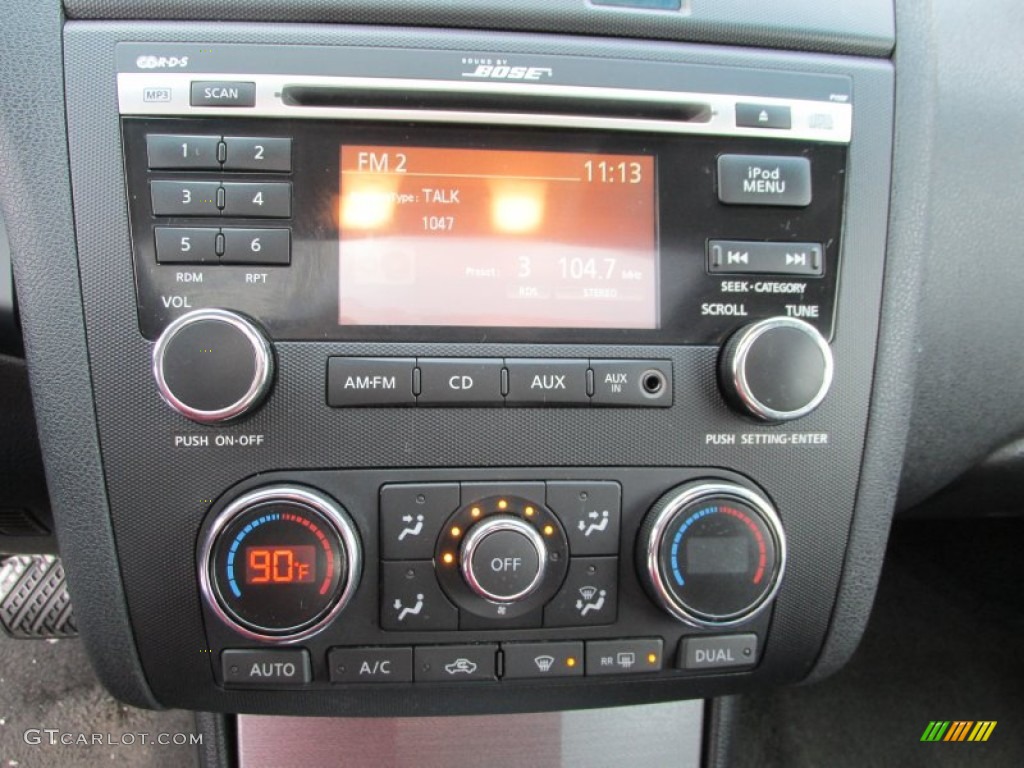 2010 Nissan Altima 2.5 S Coupe Controls Photo #89284863