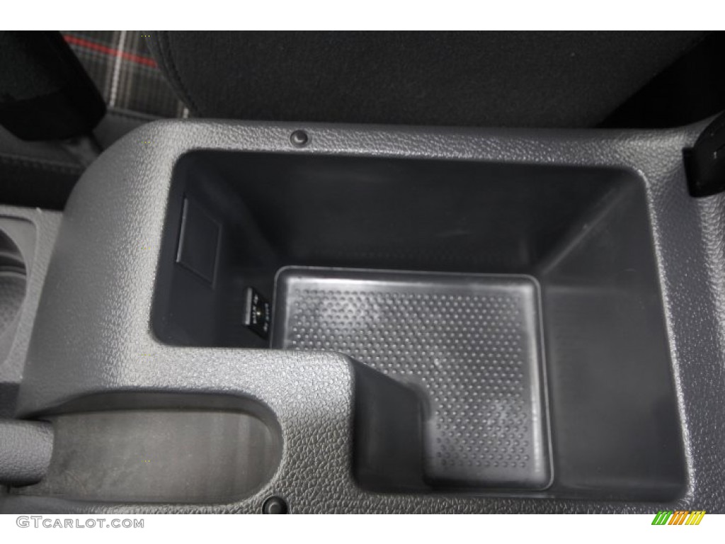 2009 GTI 4 Door - United Grey Metallic / Interlagos Black Cloth photo #15