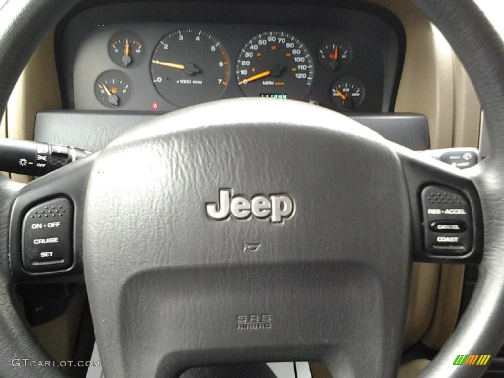 2003 Grand Cherokee Laredo 4x4 - Dark Garnet Red Pearl / Sandstone photo #11