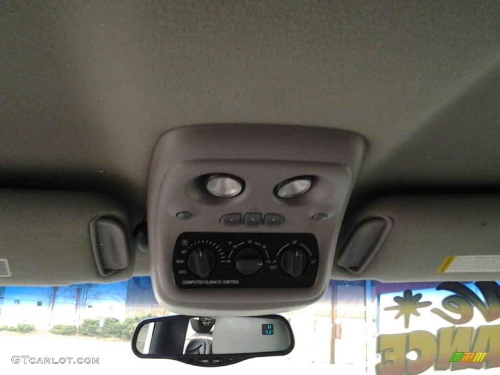 2001 Tahoe LT 4x4 - Light Pewter Metallic / Tan/Neutral photo #23