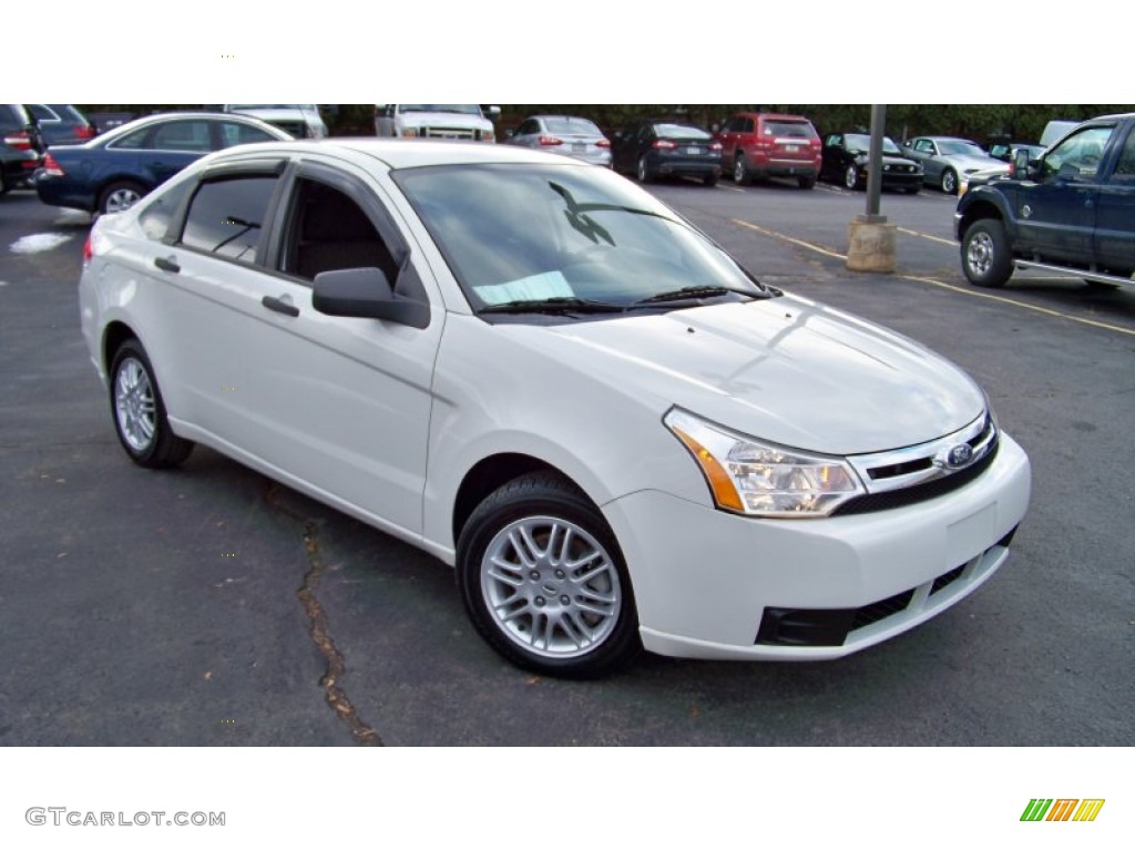 White Suede 2011 Ford Focus SE Sedan Exterior Photo #89289615