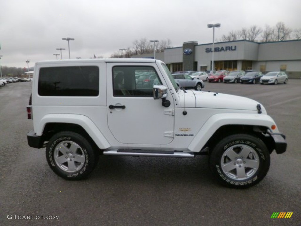 2011 Wrangler Sahara 4x4 - Bright White / Black/Dark Saddle photo #8