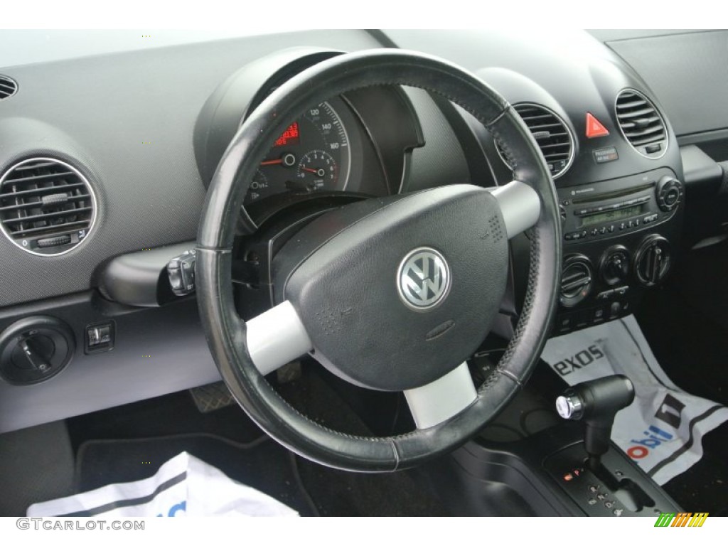 2009 Volkswagen New Beetle 2.5 Coupe Steering Wheel Photos