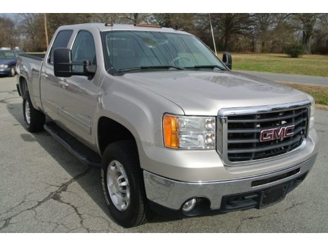 2008 GMC Sierra 2500HD SLT Z71 Crew Cab 4x4 Data, Info and Specs