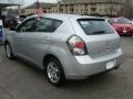 2009 Liquid Platinum Metallic Pontiac Vibe 2.4  photo #4