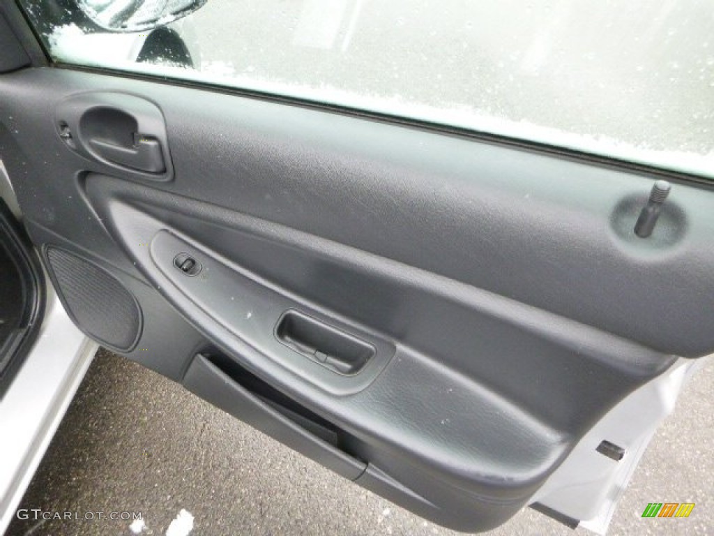 2004 Sebring LX Sedan - Bright Silver Metallic / Dark Slate Gray photo #12