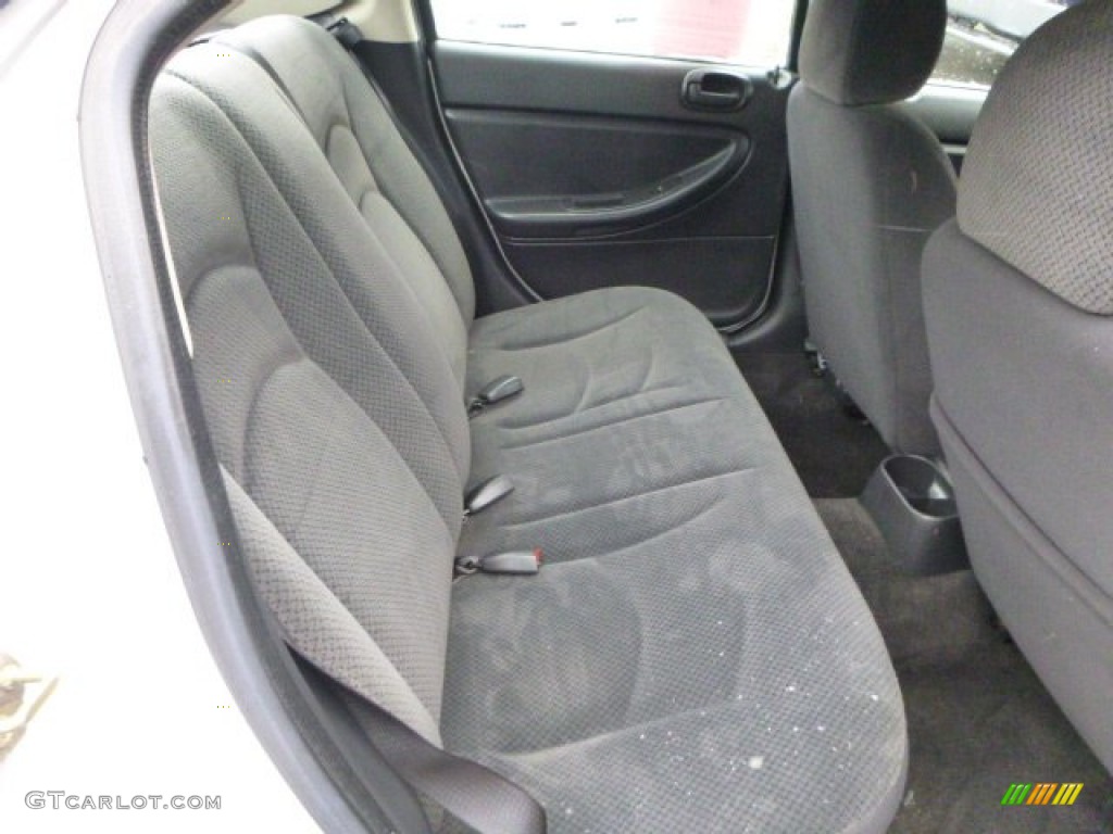 2004 Chrysler Sebring LX Sedan Rear Seat Photo #89304017