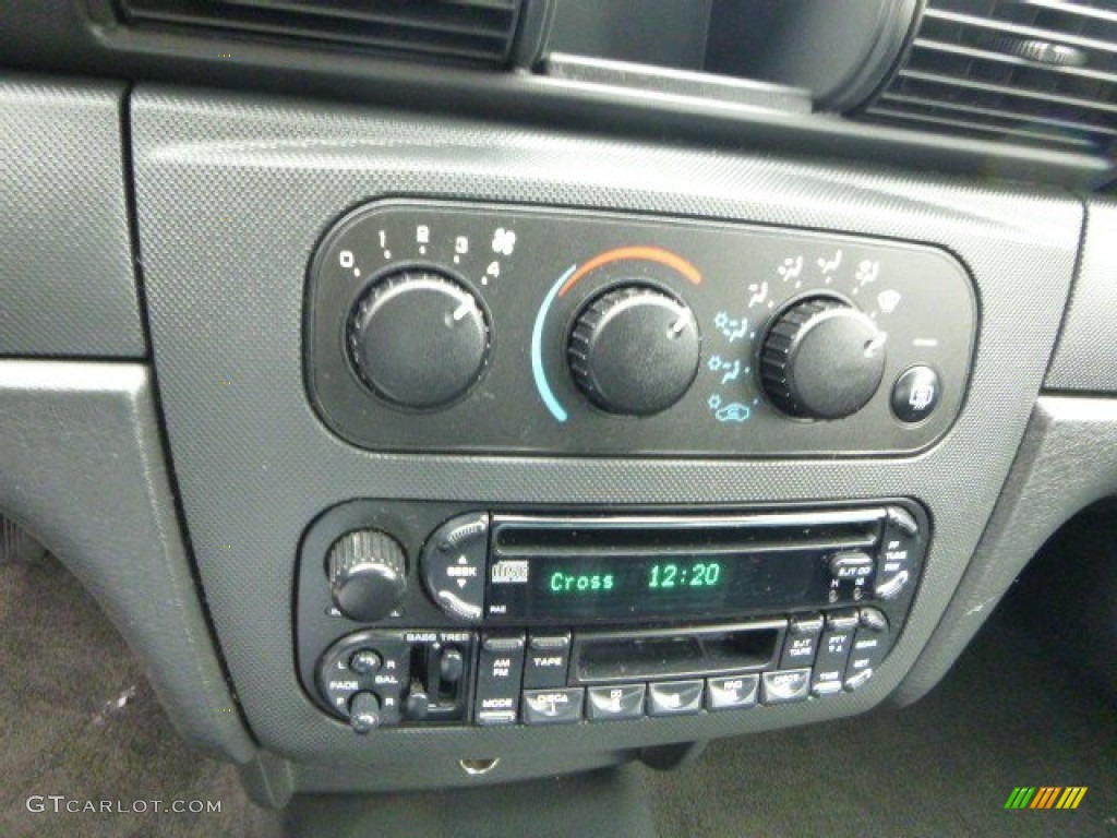 2004 Chrysler Sebring LX Sedan Controls Photos