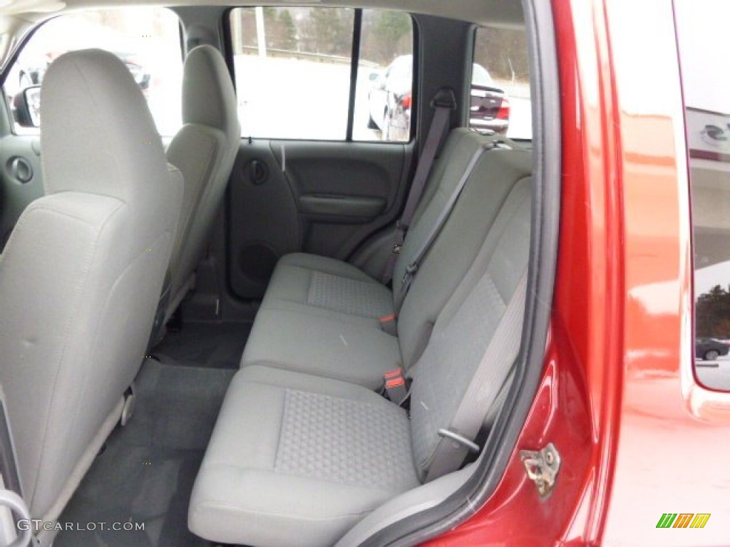 2006 Liberty Sport 4x4 - Inferno Red Pearl / Medium Slate Gray photo #12