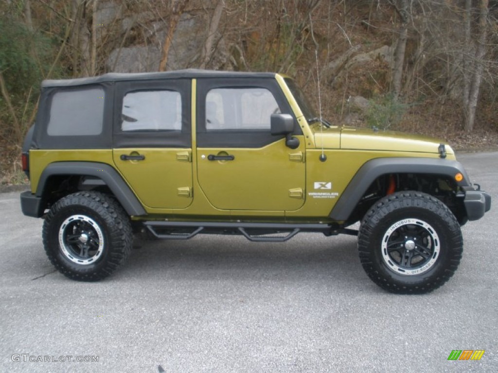 2007 Wrangler Unlimited X 4x4 - Rescue Green Metallic / Dark Slate Gray/Medium Slate Gray photo #2