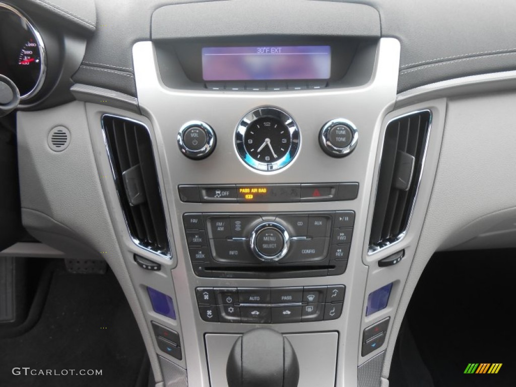2014 Cadillac CTS Coupe Controls Photos