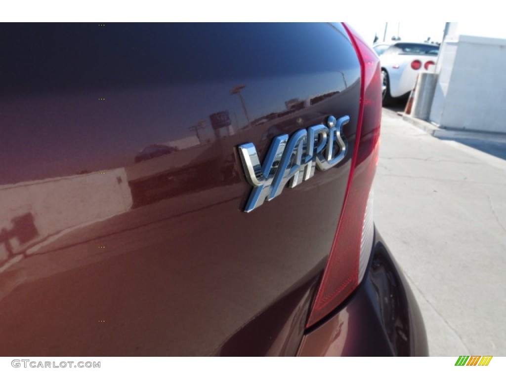 2009 Yaris 3 Door Liftback - Carmine Red Metallic / Dark Charcoal photo #8