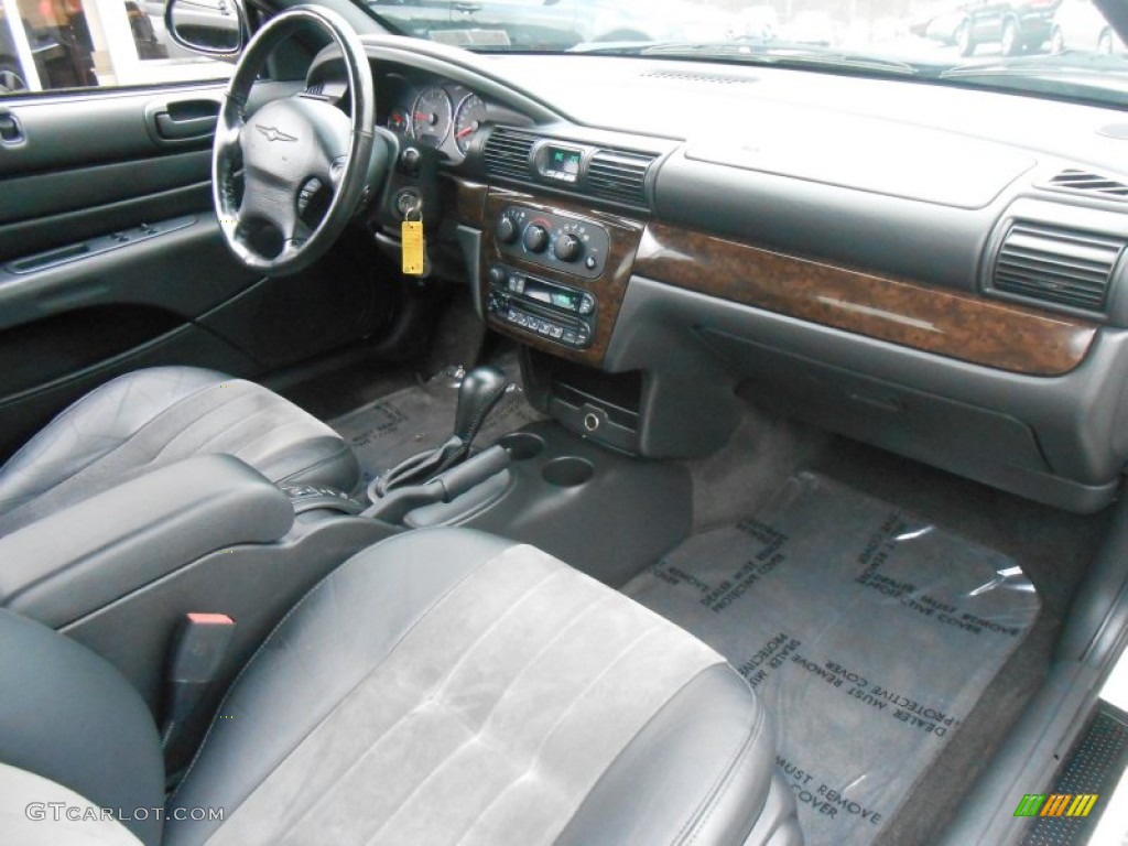 2004 Chrysler Sebring LXi Convertible Dashboard Photos