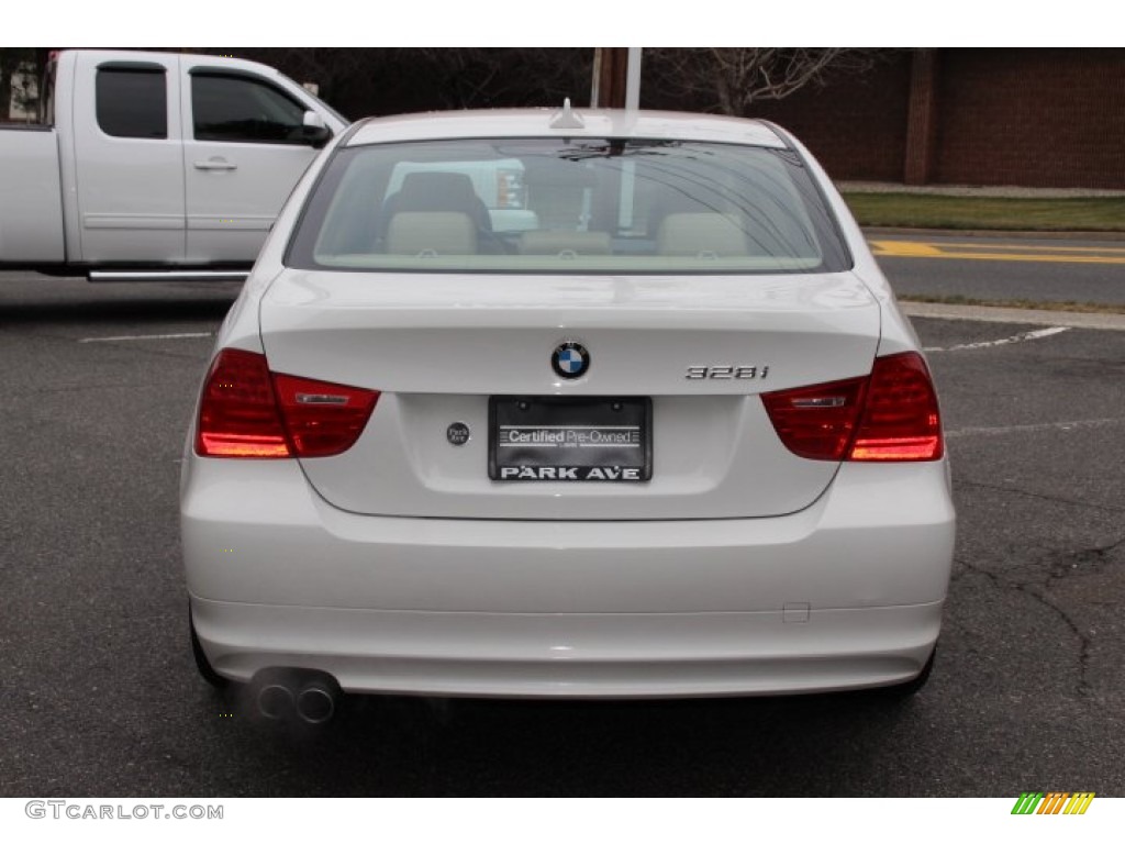 2010 3 Series 328i xDrive Sedan - Alpine White / Beige photo #4