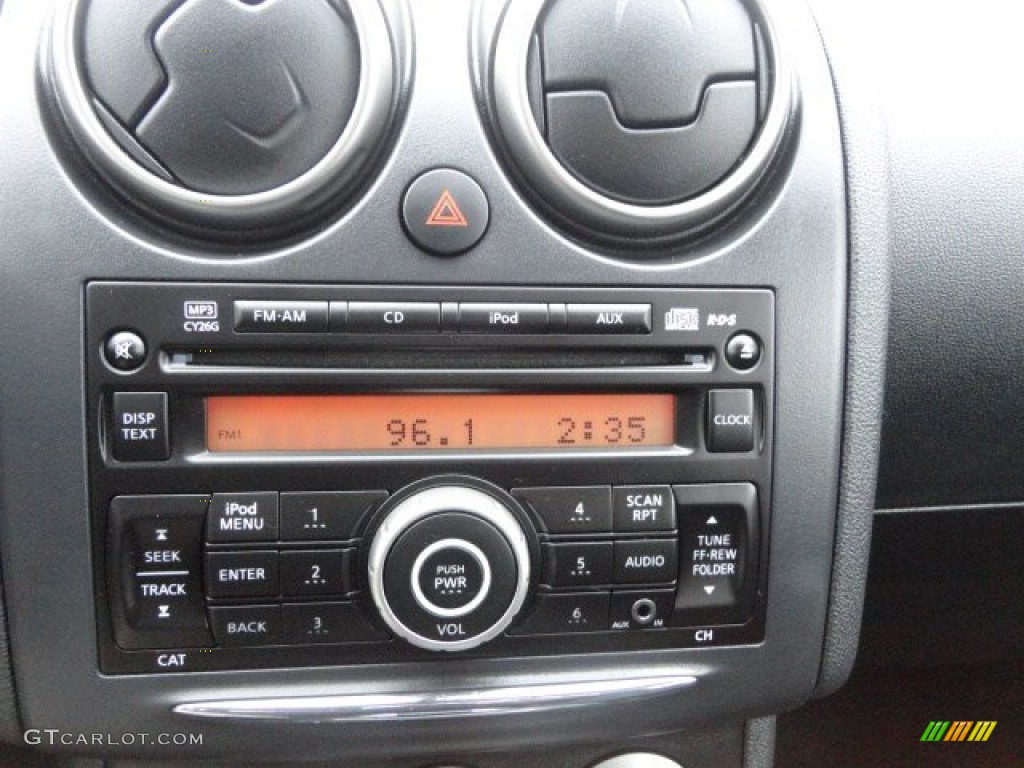 2011 Rogue S AWD - Platinum Graphite / Black photo #16