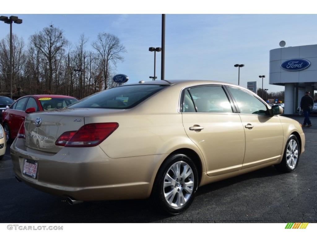 2009 Avalon XLS - Sandy Beach Metallic / Ivory photo #3
