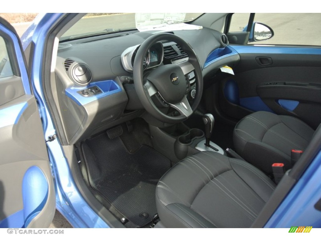 Silver/Blue Interior 2014 Chevrolet Spark LT Photo #89325077