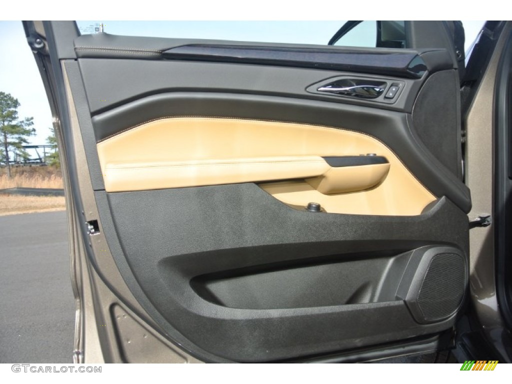 2014 Cadillac SRX Performance Door Panel Photos