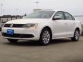 Pure White - Jetta SE Sedan Photo No. 4