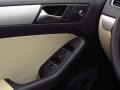 Pure White - Jetta SE Sedan Photo No. 15