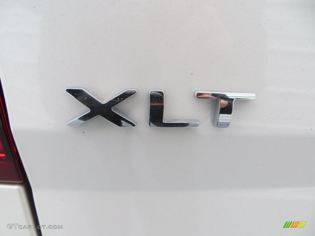 2014 Explorer XLT - White Platinum / Charcoal Black photo #14