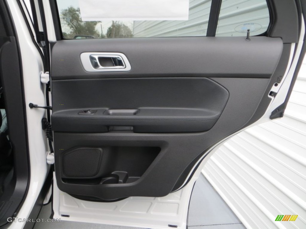 2014 Explorer XLT - White Platinum / Charcoal Black photo #22