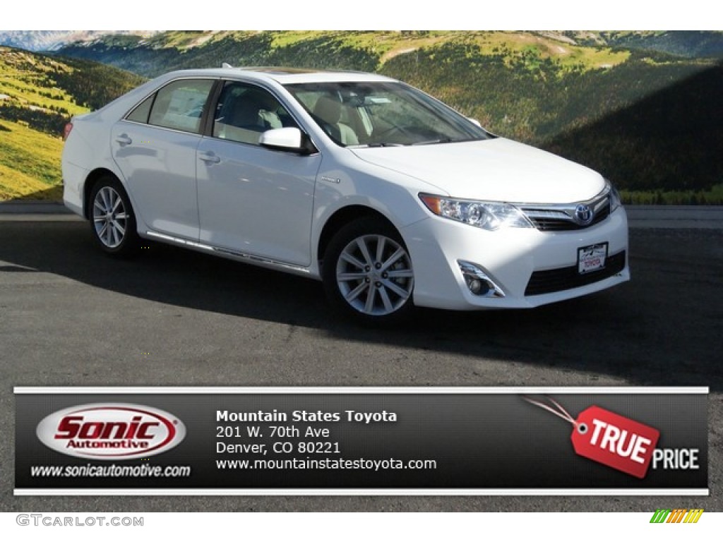 2014 Camry Hybrid XLE - Super White / Ivory photo #1