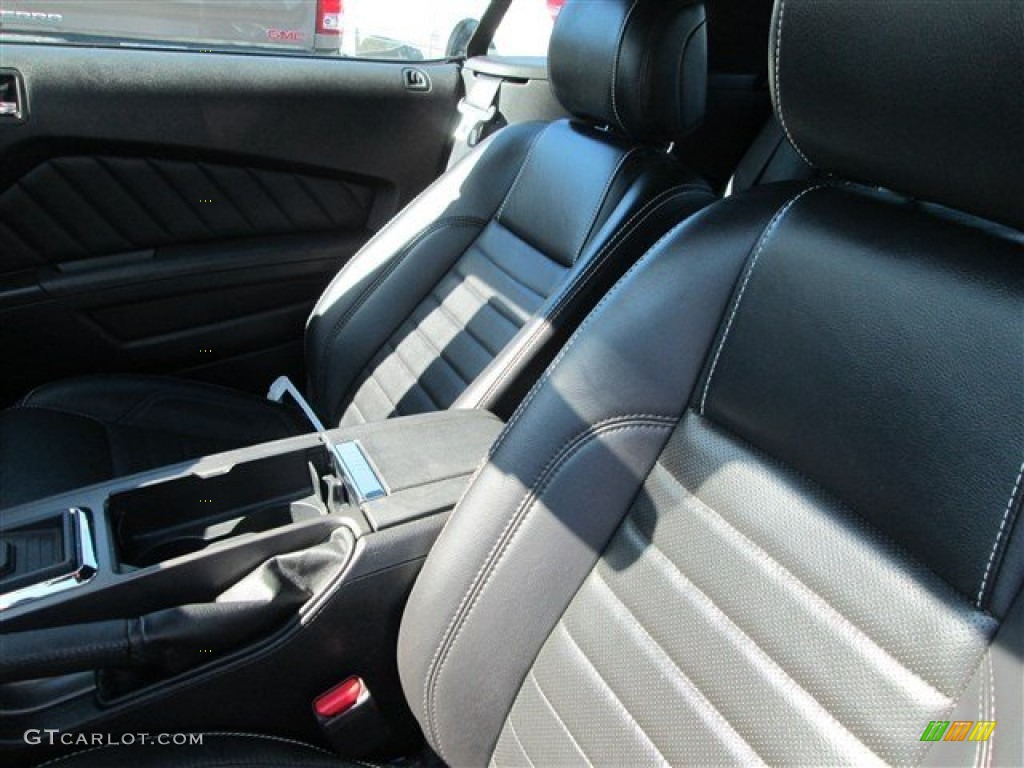 2013 Mustang V6 Premium Convertible - Performance White / Charcoal Black photo #7