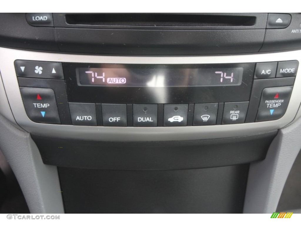 2005 TSX Sedan - Meteor Silver Metallic / Quartz photo #18