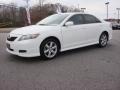 Super White - Camry SE Photo No. 2