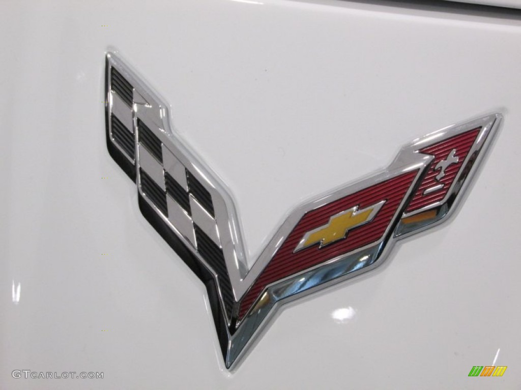 2014 Chevrolet Corvette Stingray Convertible Z51 Marks and Logos Photos