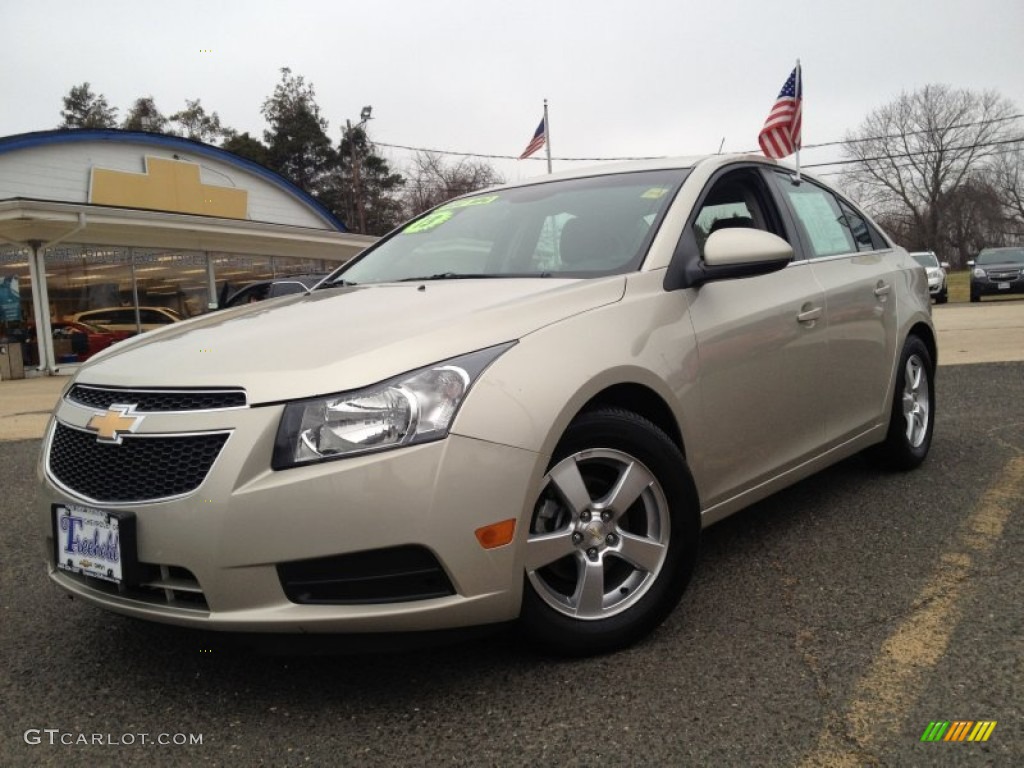 Champagne Silver Metallic Chevrolet Cruze