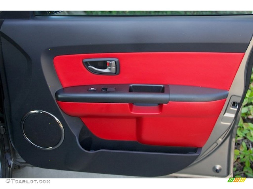 2010 Kia Soul Sport Red/Black Sport Cloth Door Panel Photo #89361457