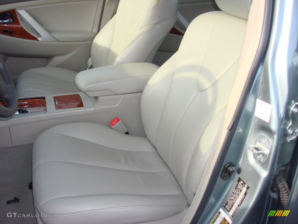 2008 Toyota Camry XLE V6 Front Seat Photos