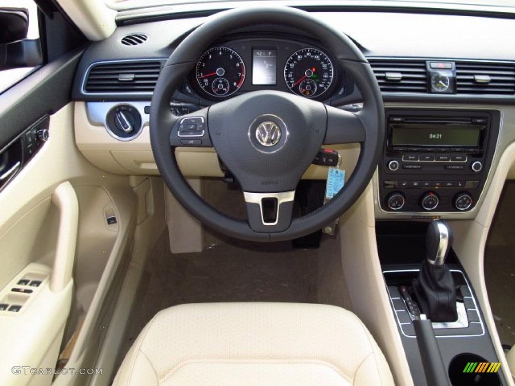 2014 Volkswagen Passat 1.8T Wolfsburg Edition Cornsilk Beige Dashboard Photo #89371042
